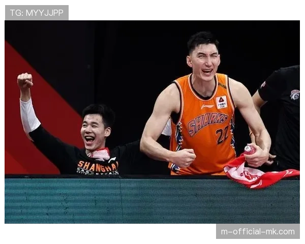 陈国豪砍下14分展现内线统治力管子煜拼劲十足赢得球迷热烈称赞